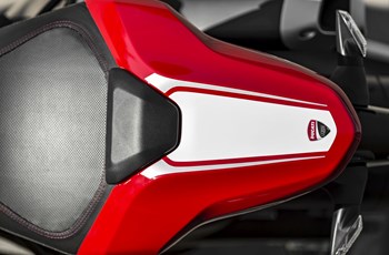 Ducati Monster 1200 R 2017 - Bild 19 Ducati Monster 1200 R 2017 - Bild 19